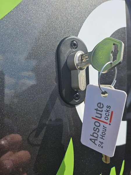 van dead lock installed huddersfield